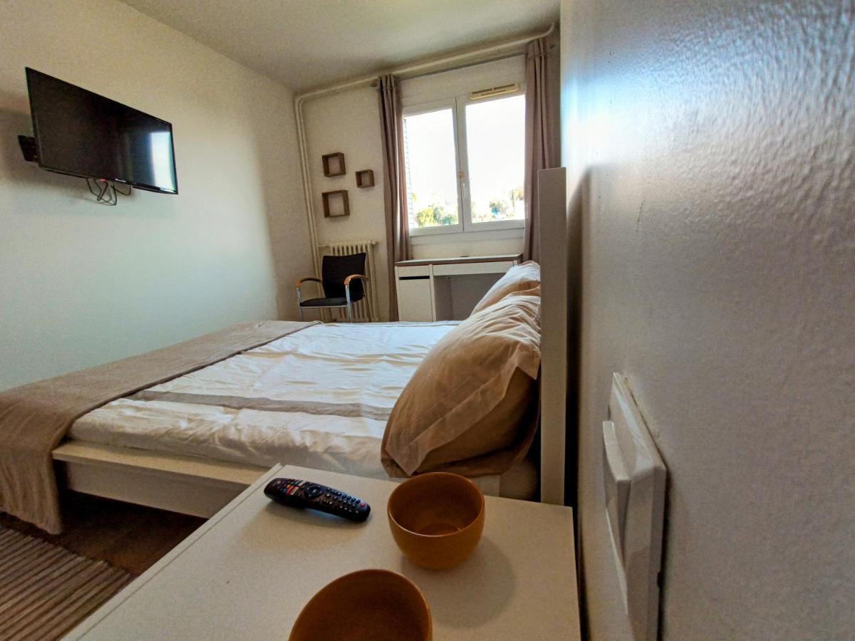 Private Room In Renovated Apartment - Tram 1 Min Walk Nice Extérieur photo
